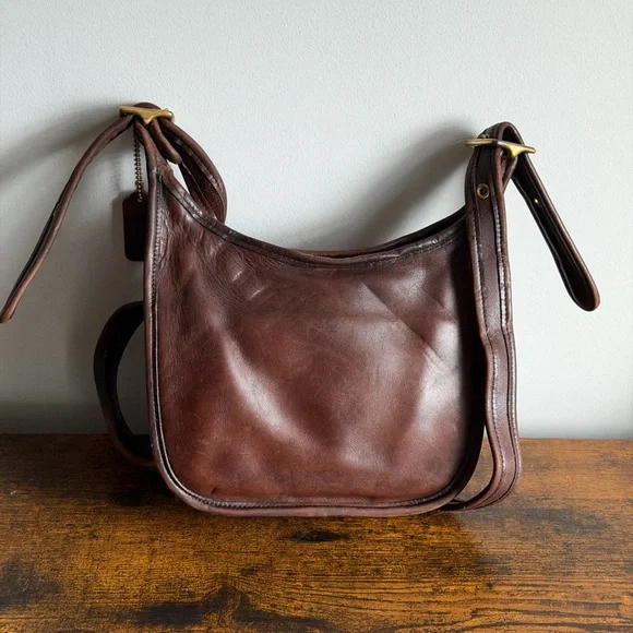 Coach Vintage Leather Bag – Like New - Picture 3 of 9